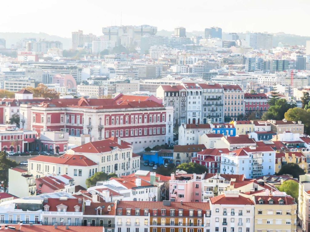 Cityguide Lissabon, reisinspiratie en persoonlijke reisblog over Lissabon. Uitzicht Lissabon op de foto