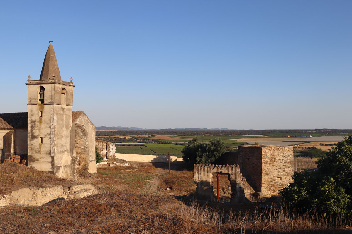 Uitzicht vanaf de vesting van Juromenha over de Guadiana