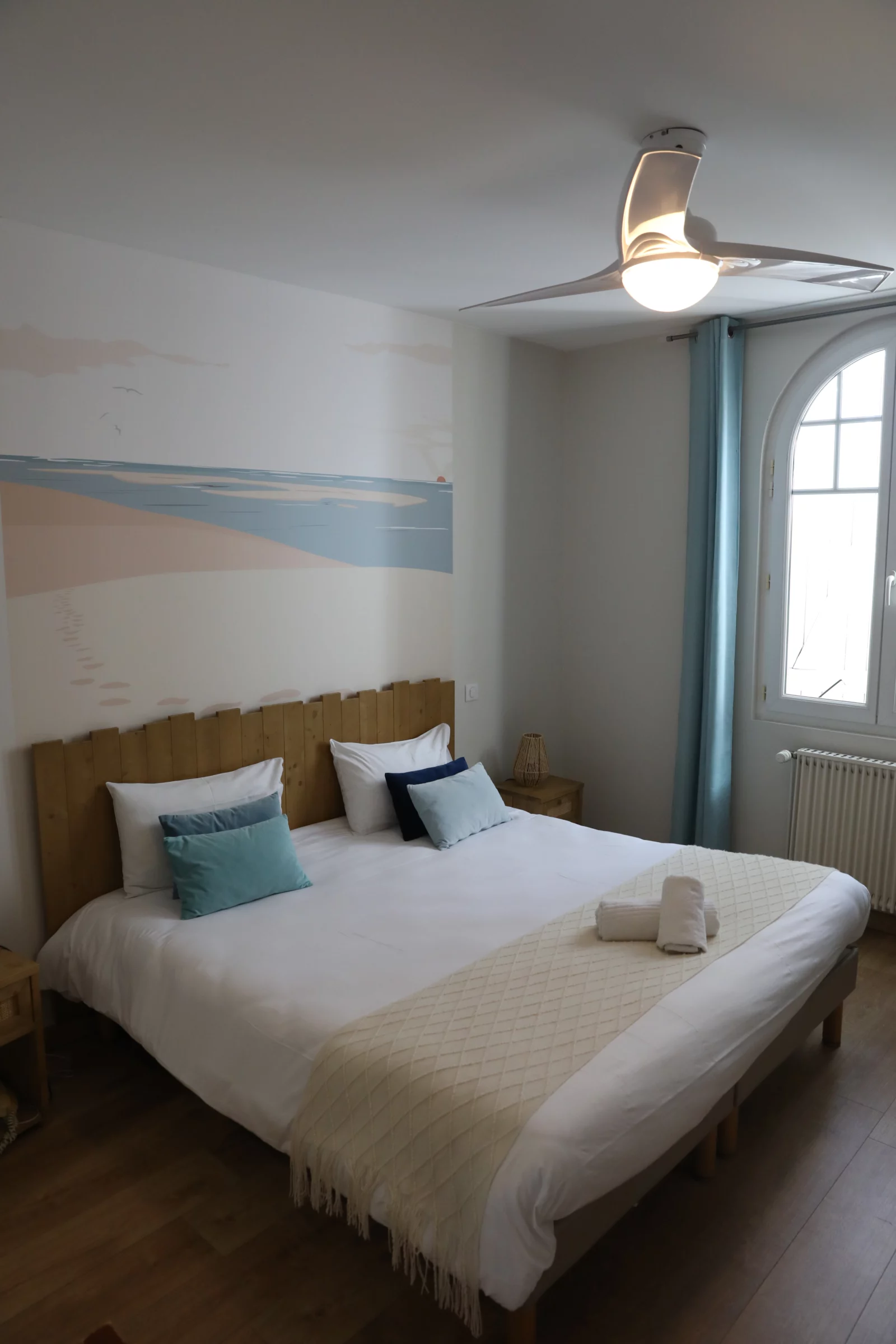 Kamer met tweepersoonsbed in Hôtel Le Grain de Sable in Arès