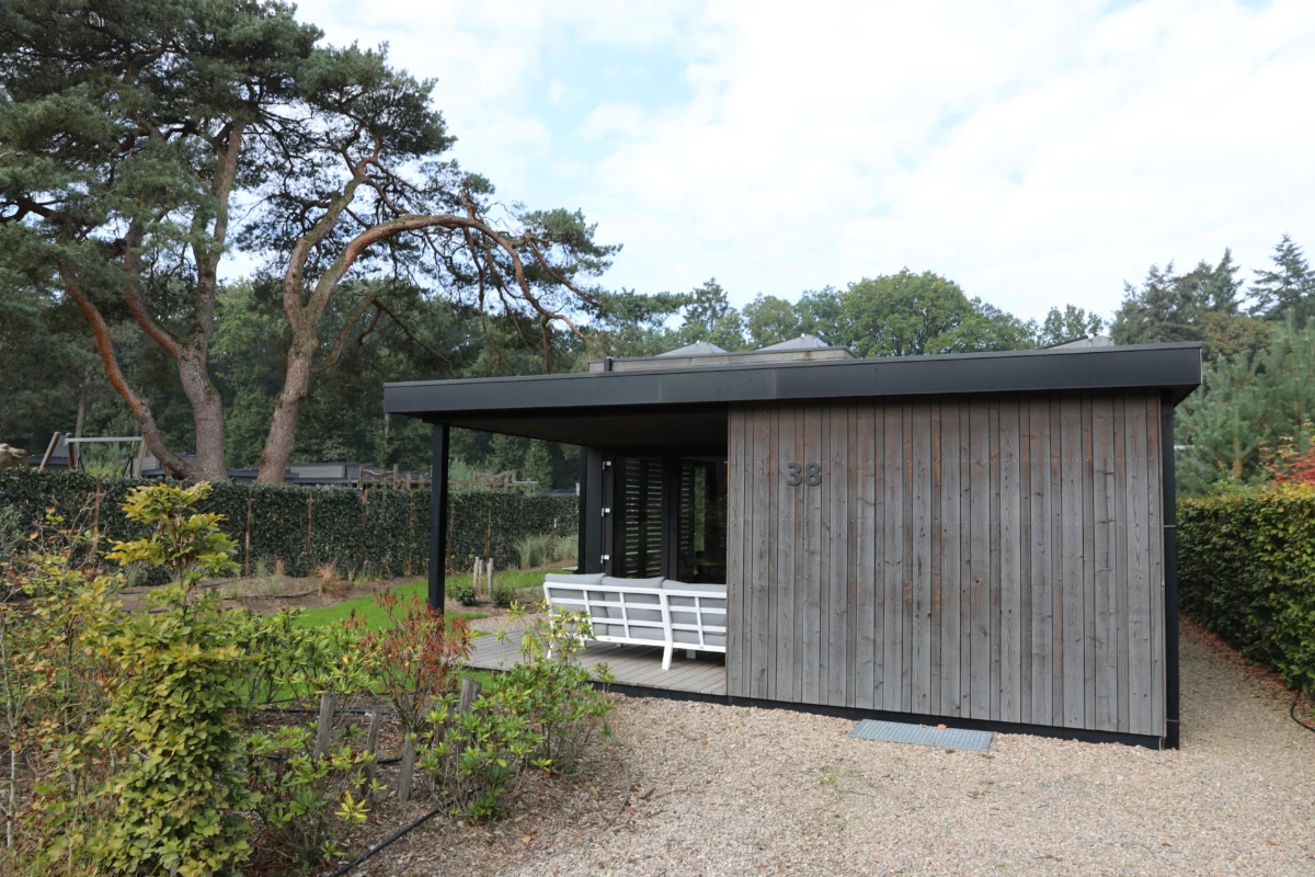 Privéberging naast een lodge op Soof Heuvelrug