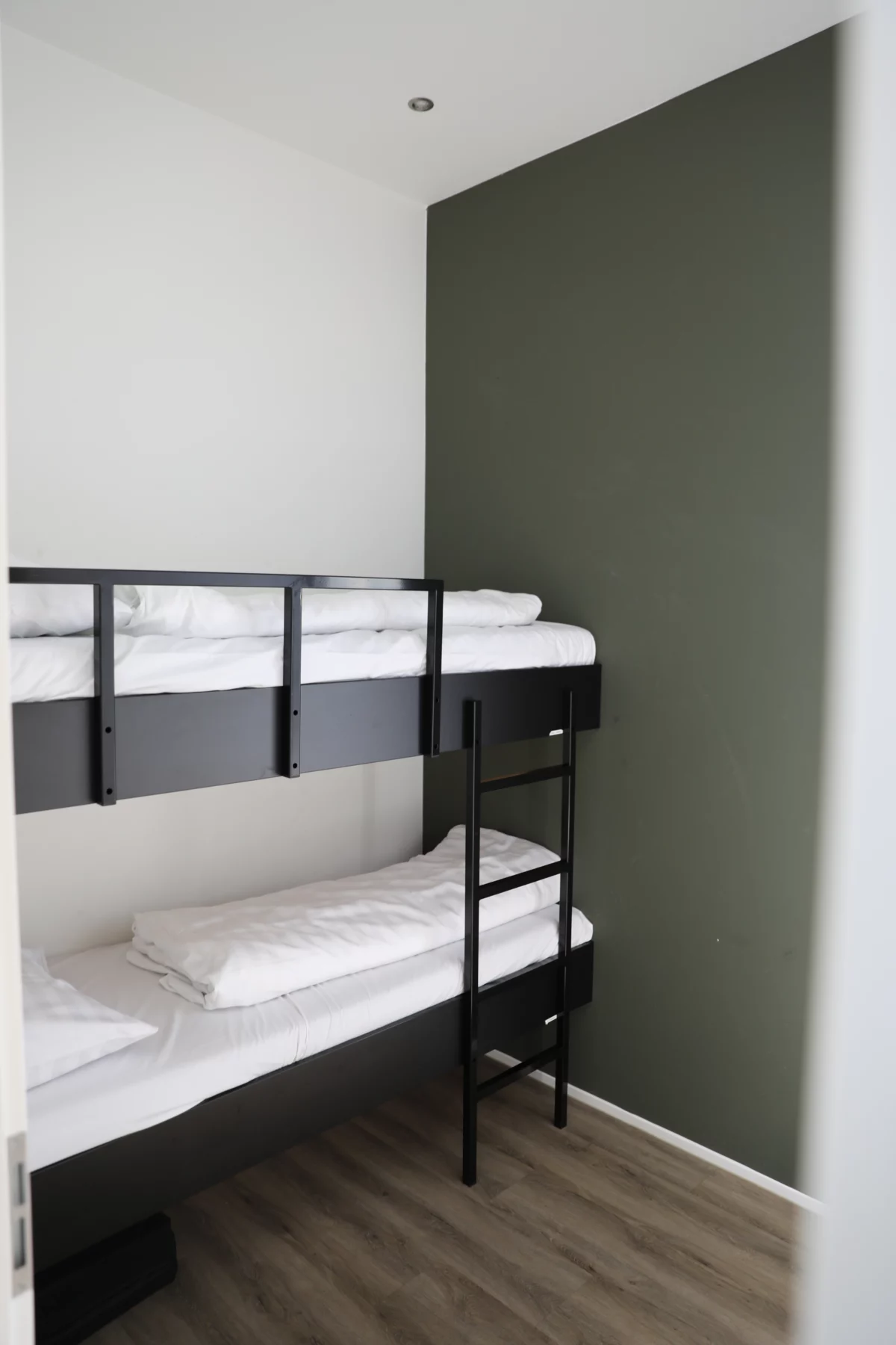 Slaapkamer met stapelbed in de lodge op Soof Heuvelrug